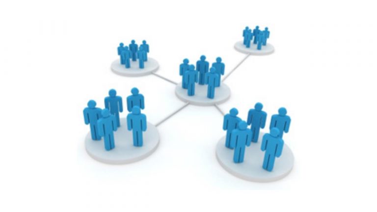 La intermediación en la construcción de capital social