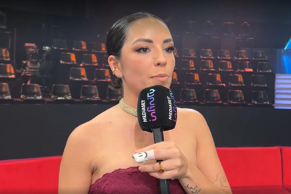 Anita Williams muestra las secuelas de su dedo amputado