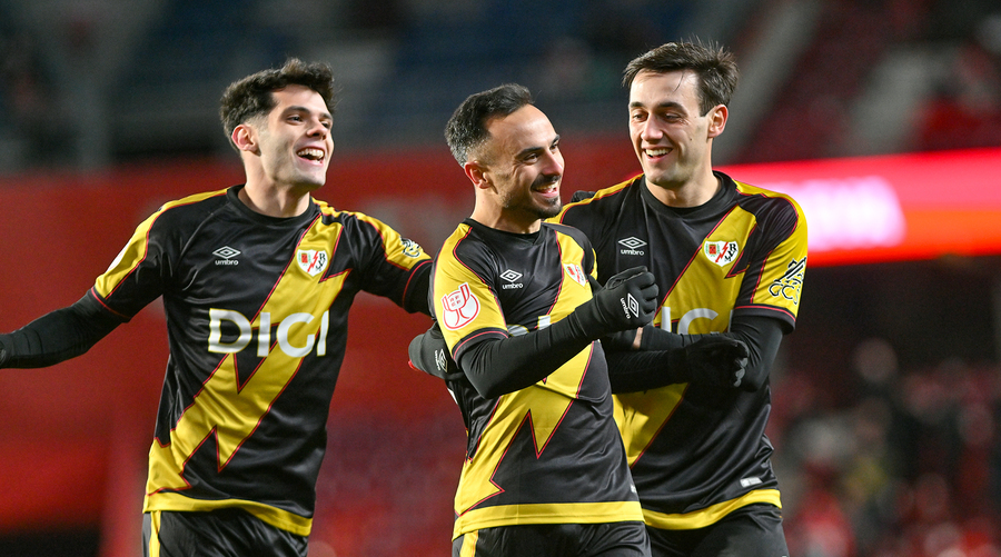 Levante Unión Deportiva en partido contra el Rayo Vallecano