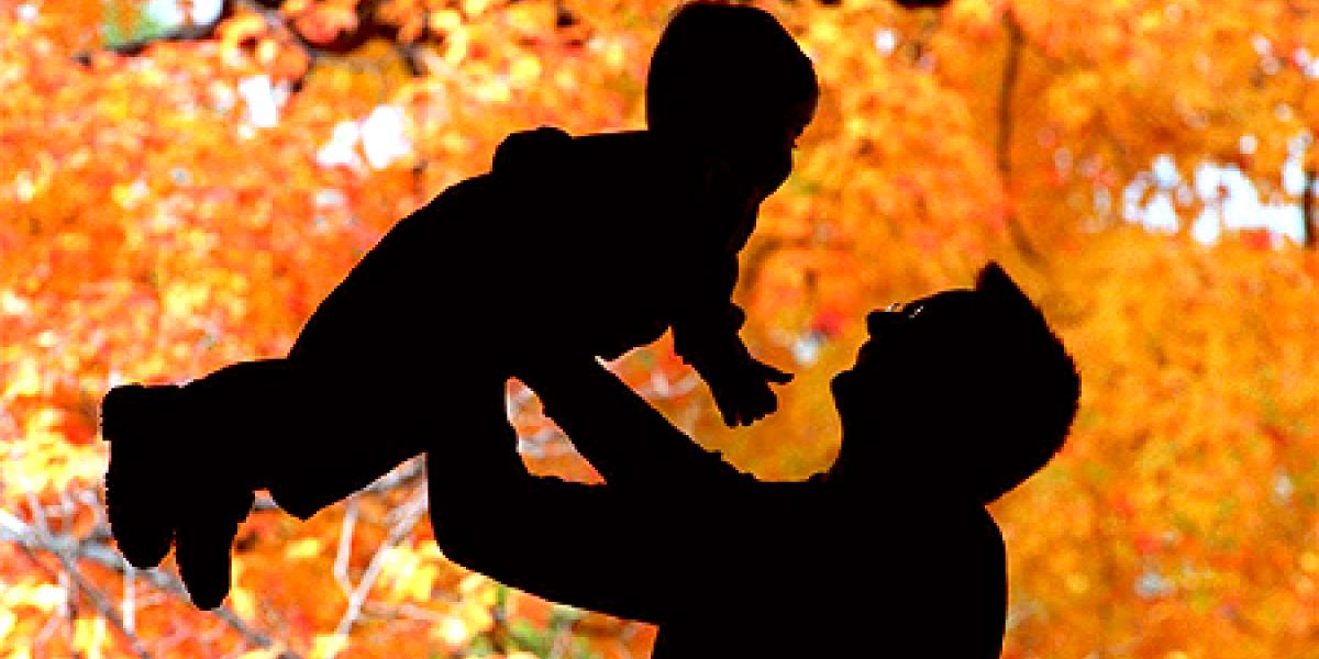 Hombre celebrando el Día del Padre