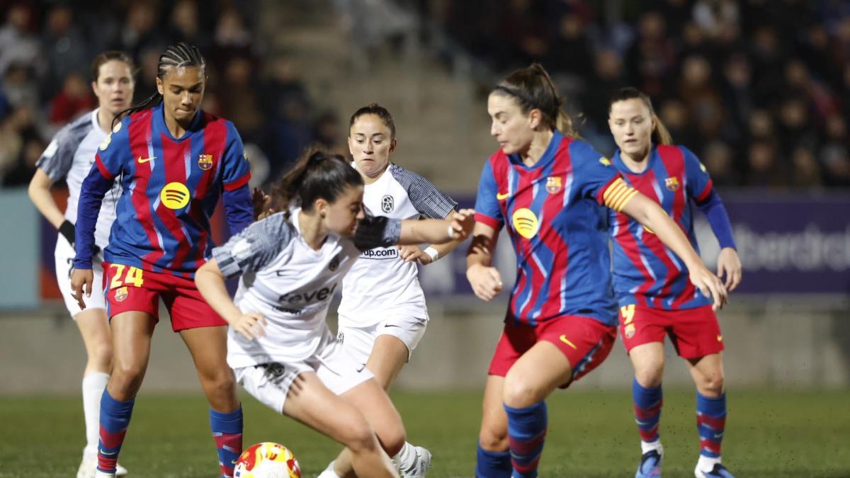 Jugadoras del Barça y Athletic Club