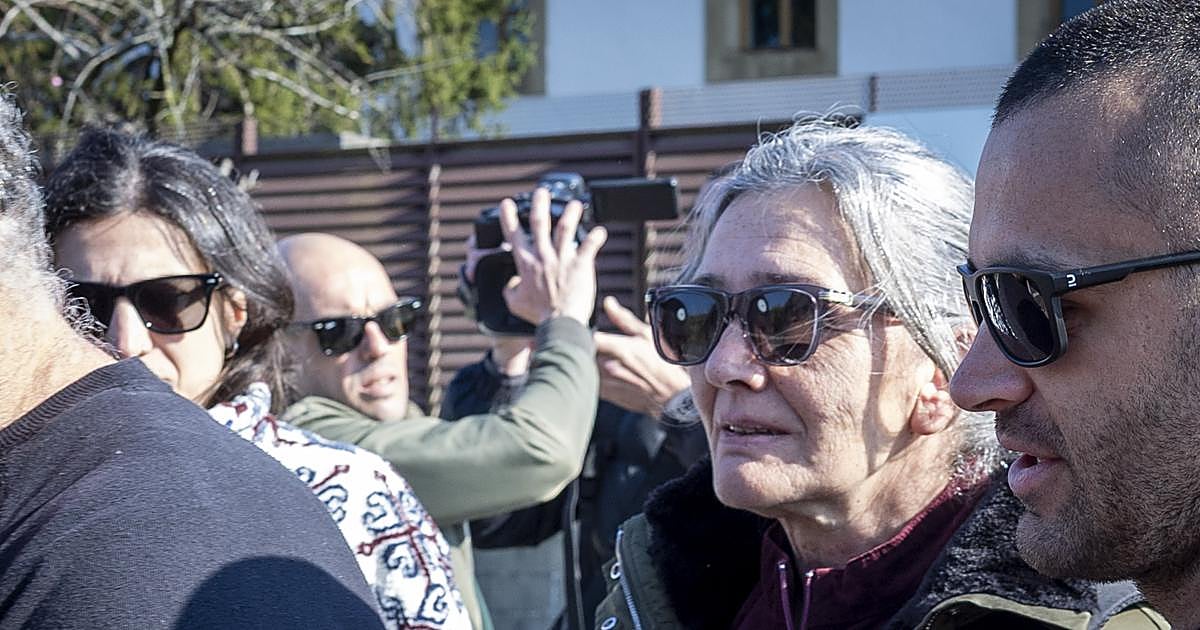 Soledad Iparraguirre 'Anboto' saliendo de prisión