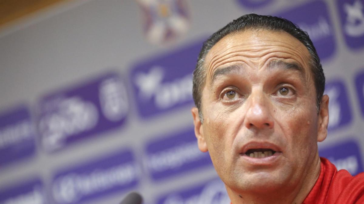 José Luis Oltra, nuevo entrenador de la SD Huesca