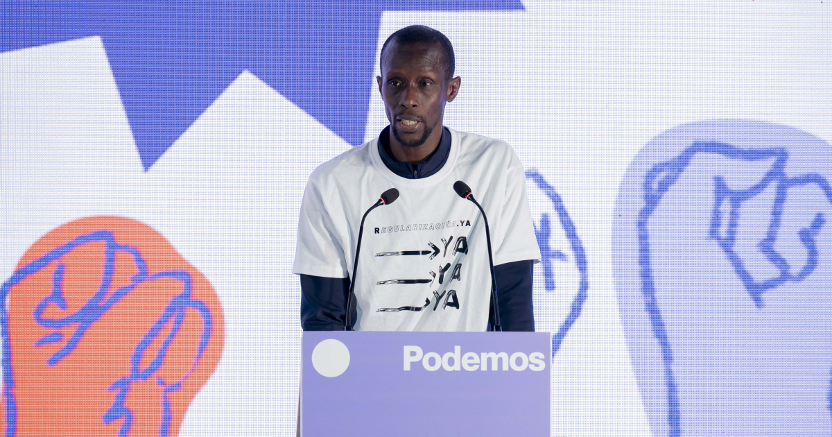 Serigne Mbaye durante un acto.