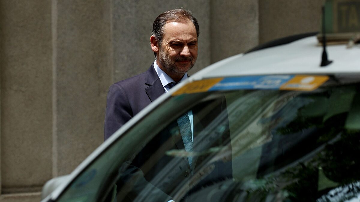 José Luis Ábalos, exministro, en el centro de la polémica por el caso Koldo y Aldama