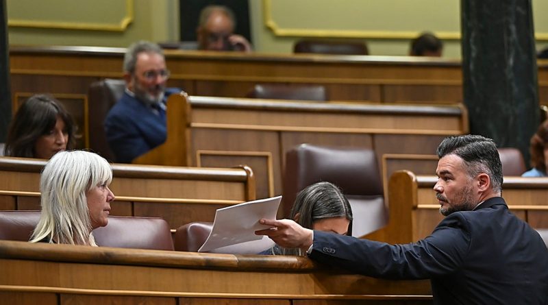 Escupitajos y acoso en Madrid: Marta Madrenas, la diana tras el ‘no’ de Junts a la prórroga de alquileres