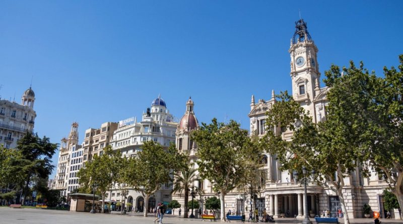 Mercado inmobiliario: Precios desorbitados expulsan a miles de españoles