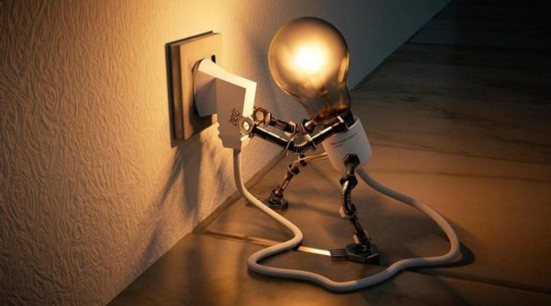 Precio de la luz hoy, 24 de mayo: cae a mínimos históricos con horas negativas