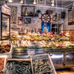 Pescado en bandeja vs. pescadería tradicional: ¿Cuánto pagas de más por la comodidad?