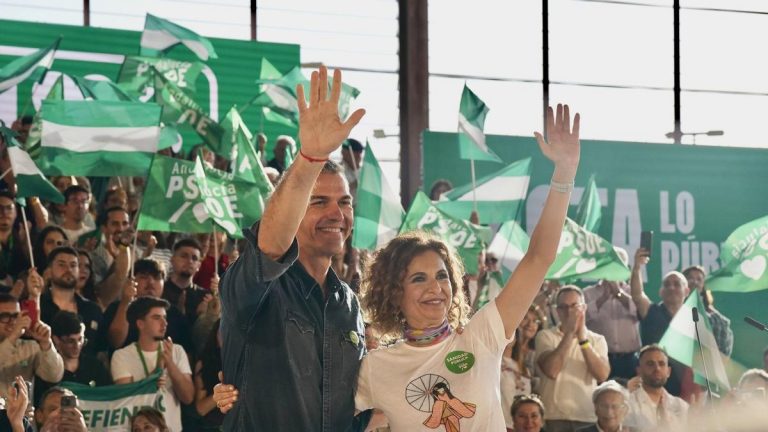 Elecciones Andalucía: El PP busca la mayoría absoluta a una semana de las urnas