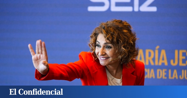 Montero planta cara a la resignación: el PSOE-A se aferra a la juventud frente a las encuestas del PP