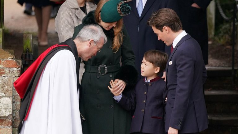 Beatriz y Eugenia de York: el escándalo de su padre las aparta de eventos clave