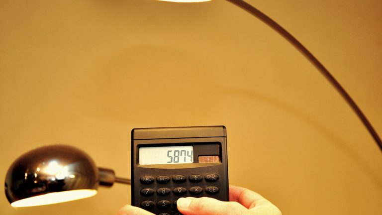 Precio de la luz hoy 26 de mayo: sube un 90% hasta 60,37 €/MWh