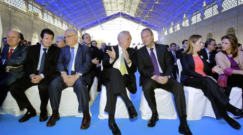 Margallo defiende al juez: "Acusar de humo al sumario es culparle"