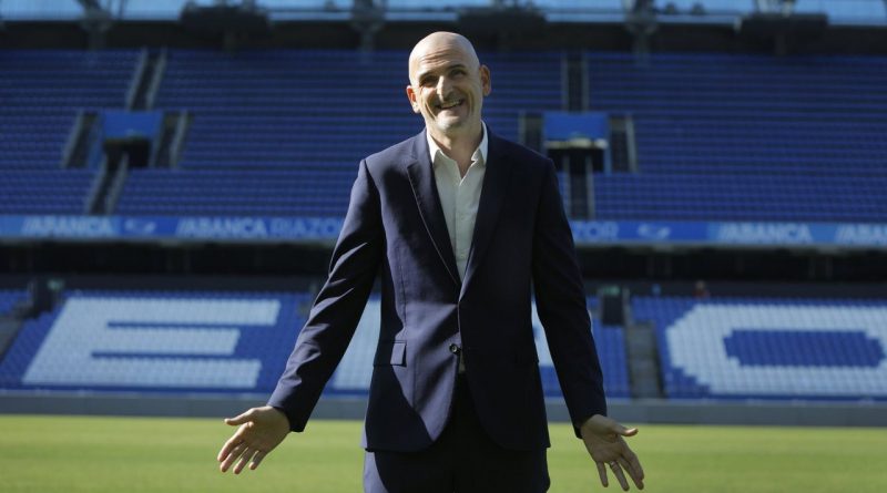 Fernando Soriano renueva con el Deportivo hasta 2029. El director deportivo se queda.
