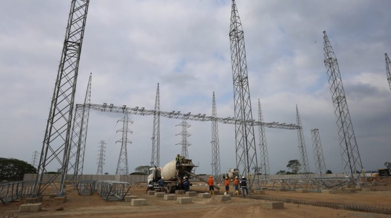 PSOE busca impuesto a energéticas: ¿Alivio en la factura de la luz? | OKDiario