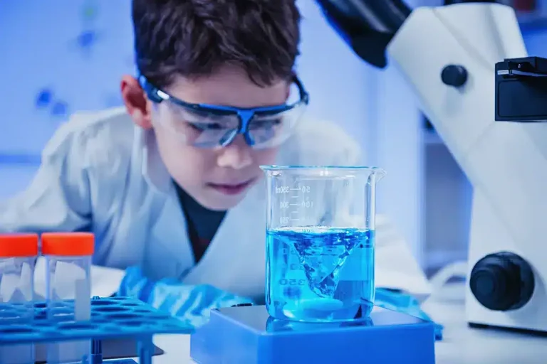 Educación en España: Tendencias Digitales Clave en 2024 para Transformar las Aulas