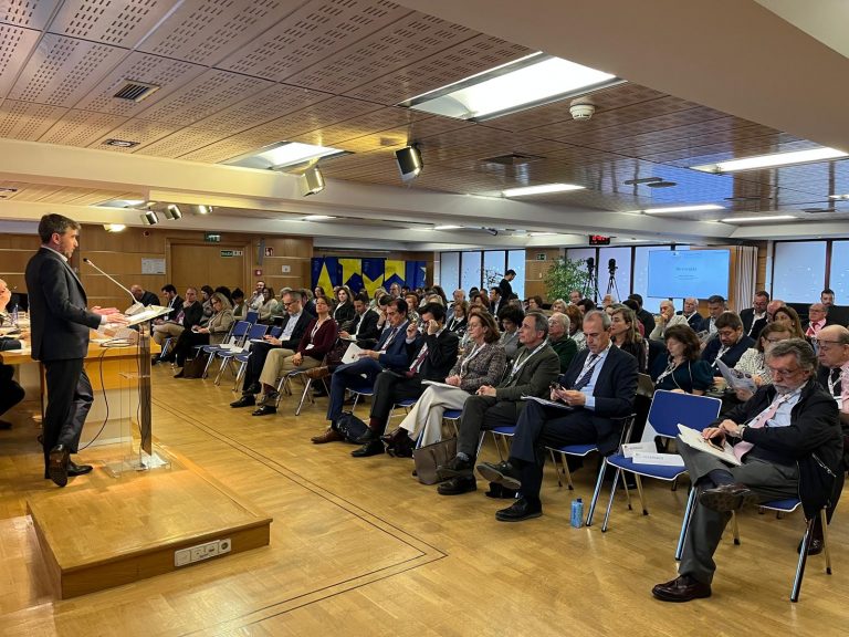 El 81% de españoles cambia sus hábitos de compra en 2024: Guía de adaptación