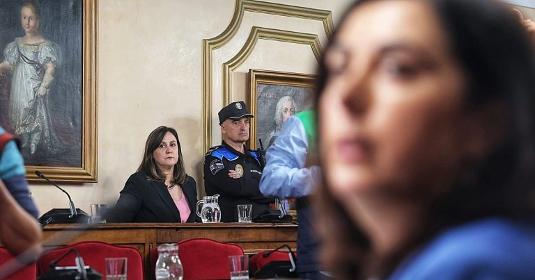 El PP recupera la alcaldía de Lugo tras 27 años con Elena Candia al frente