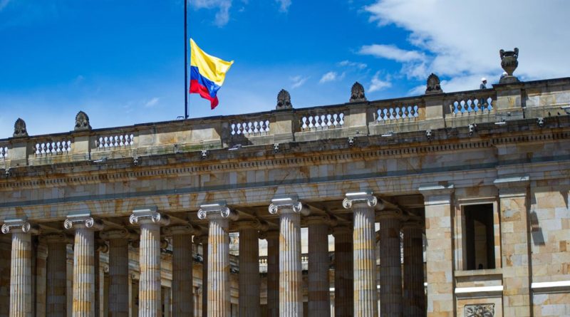 Muere Germán Vargas Lleras: adiós a un gigante de la política colombiana