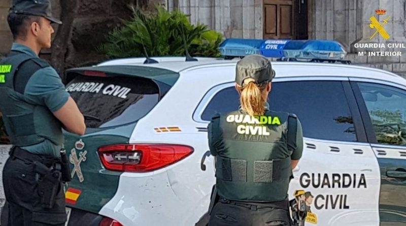 Multa por colgar la bandera de España en el balcón: ¿cuánto te puede costar? | OKDiario
