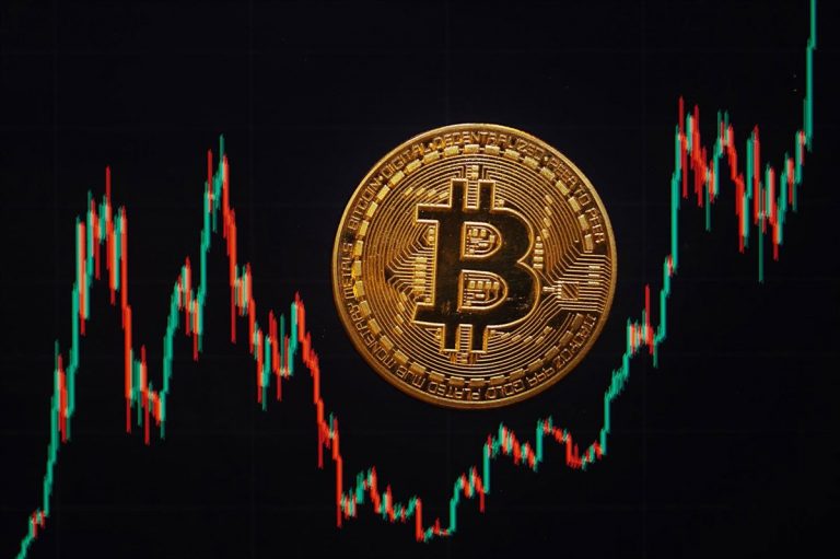 Bitcoin en picado: Crisis en Irán desata 'dolor' inversor