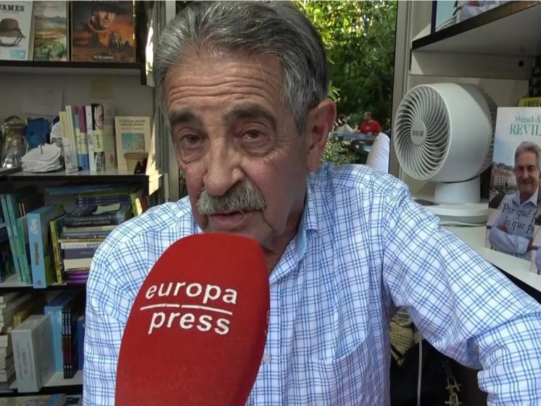 Revilla exige autonomía leonesa y critica el modelo autonómico español