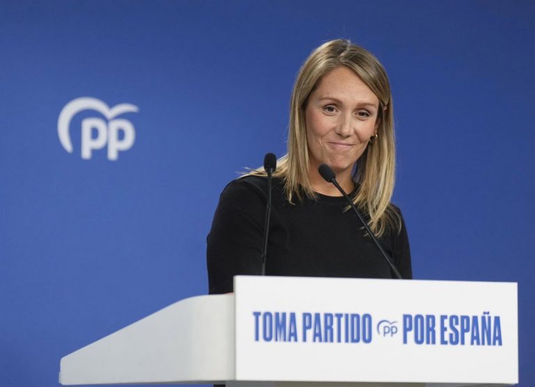 Vox censura las clases de árabe en Extremadura: la primera gran polémica del pacto PP-Guardiola