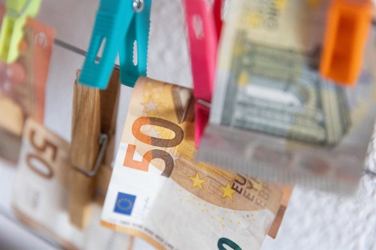 Letras del Tesoro: rentabilidad al alza supera depósitos bancarios | OKDiario
