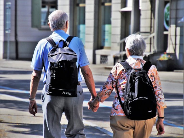 Pensiones junio: ¿Qué bancos adelantan el cobro y cuándo recibirás tu nómina?