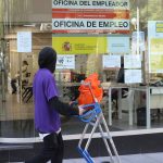 Paro juvenil España: La cruda realidad golpea a 440.400 jóvenes en el peor trimestre desde 2013