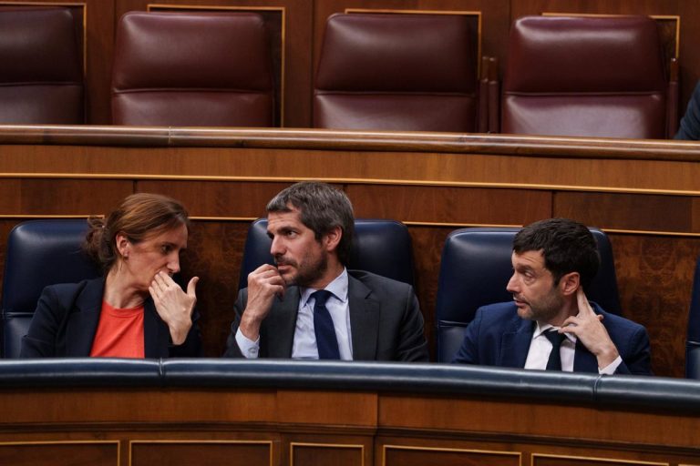 Sumar: el mejor dato en 21 meses choca con la derrota del Congreso