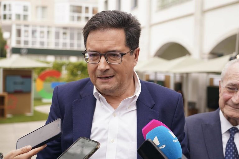 Feijóo llama "periodista" a Vito Quiles: la polémica que incomoda a Moncloa