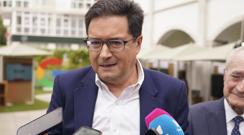 Feijóo llama "periodista" a Vito Quiles: la polémica que incomoda a Moncloa
