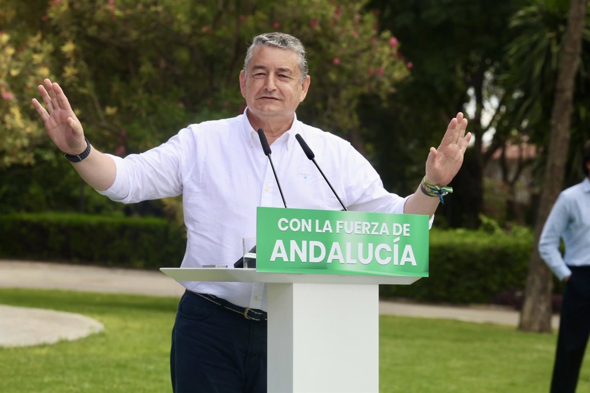 Juanma Moreno sale ileso del debate electoral y el CIS le da la victoria en Andalucía