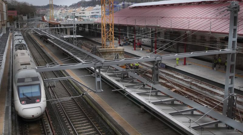 Ministerio Transportes: La Junta de Castilla y León se opone a los recortes de tren
