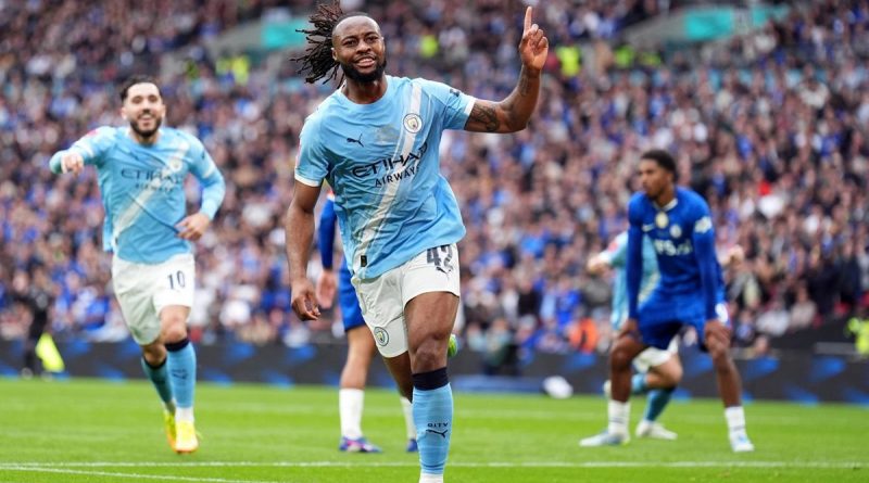 Pep Guardiola admite que debe tomar una 'decisión' sobre su futuro en el Manchester City tras perder la Premier League.