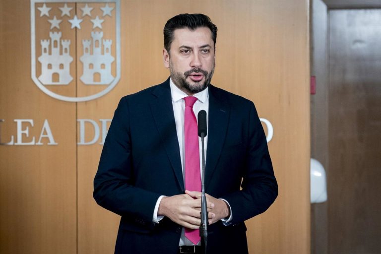 Moción de censura: Feijóo abre la puerta a pactar con Junts y PNV para forzar elecciones