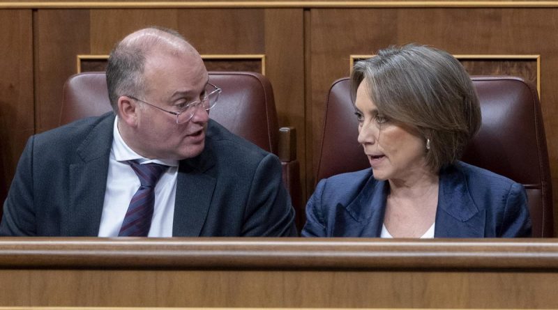 Yolanda Díaz se niega a retractarse ante Julio Iglesias: el cantante interpone una querella en el Supremo