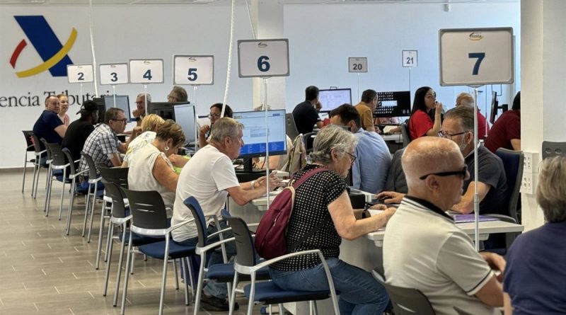Cita previa Renta 2025: Obligatoria para atención presencial | Agencia Tributaria