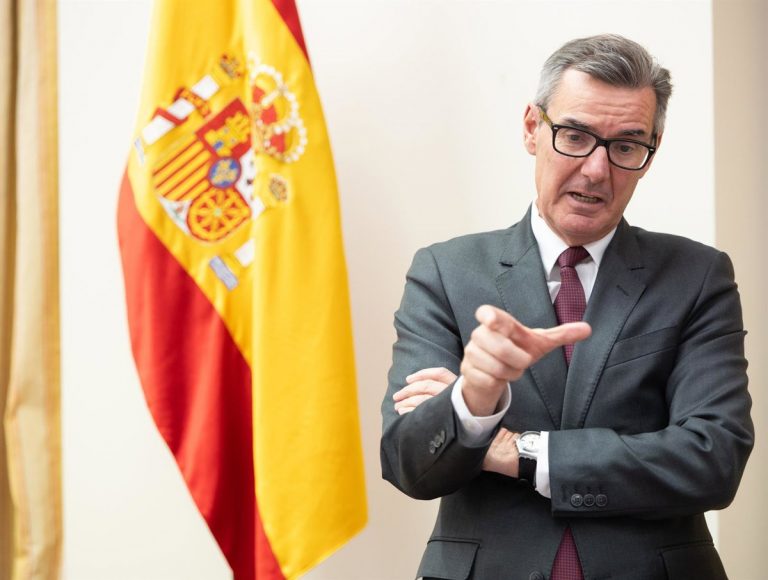 CNMV: Gestión de activos avanza, pero IA e inversión alternativa generan alerta