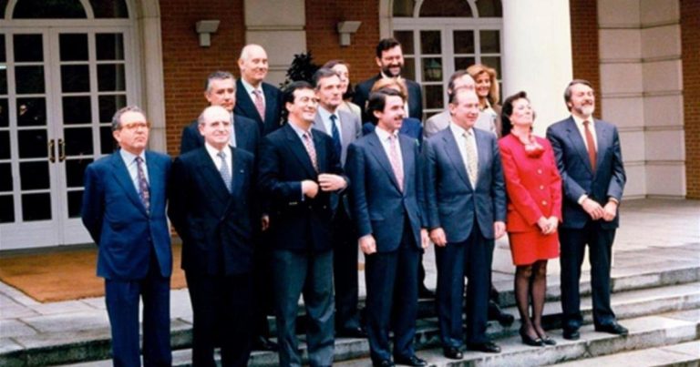 30 años de Aznar: La investidura que marcó una era y sus controversias en España