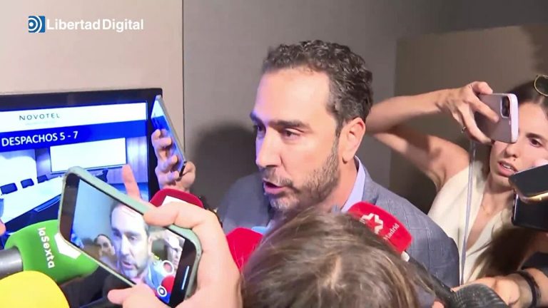 Pedro Sánchez se ríe de España desde Roma: Rueda de prensa en el Vaticano entre escándalos del PSOE