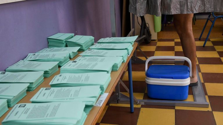Elecciones Andalucía: El 7 de mayo es el último día para solicitar el voto por correo