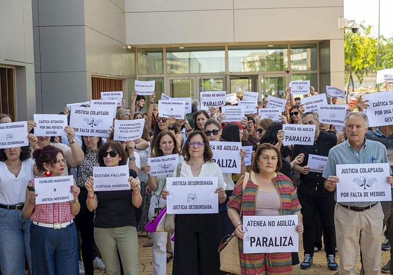 Protesta funcionarios Justicia Badajoz: denuncian colapso por sobrecarga laboral