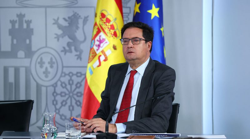Gobierno lanza 1.700 plazas de IA y ciberseguridad: la guerra por el talento