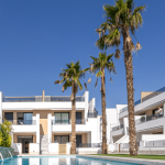 Vivienda en España: Precios récord ahogan la esperanza de un hogar propio