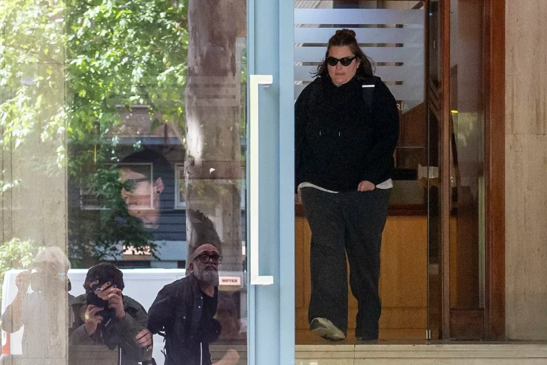 Hijas de Zapatero imputadas en el caso Plus Ultra: investigan su empresa por blanqueo