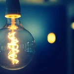 Precio de la luz hoy: la trampa del descenso y el consumo en tendencia