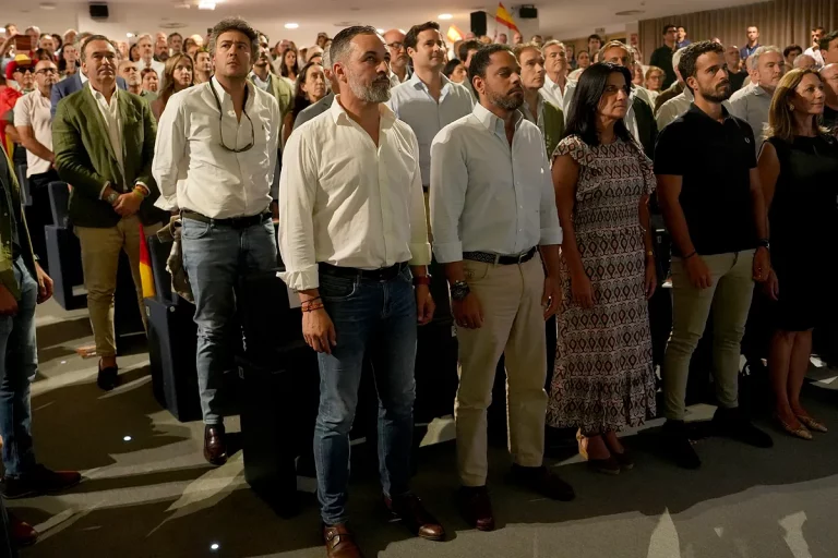 Abascal advierte al PP: Vox romperá gobiernos si hay deslealtad